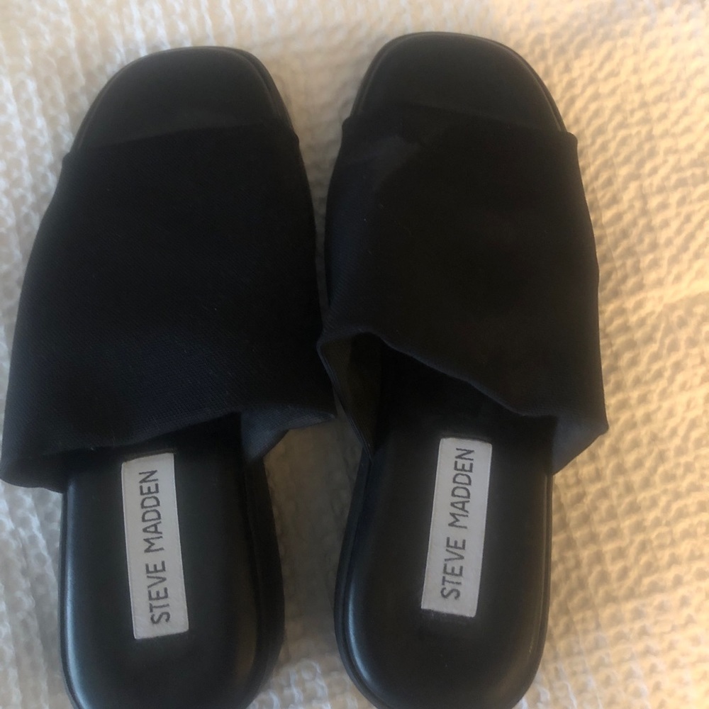Steve Madden platform sandals